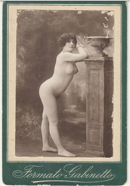 File:Nudo di donna - Formato Gabinetto - fotografia Pantano, Napoli.jpg