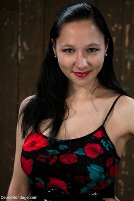 Maggie Mayhem-01.jpg