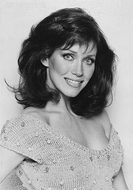 Tanya Roberts - Studio portrait (1980).jpg