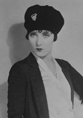 PaulineStarke.jpg