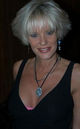Cara Lott.jpg