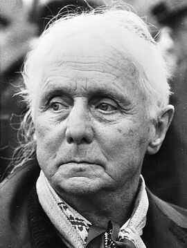 Max Ernst 1968.jpg