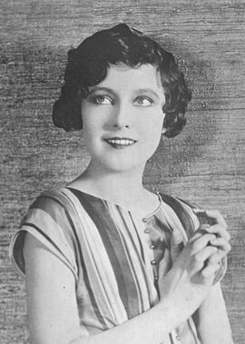 Bettybronson.jpg