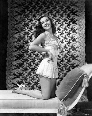 Elaine Stewart-p01.jpg