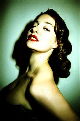 Esme Bianco.jpg