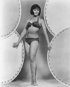 Yvonne craig-01.jpg