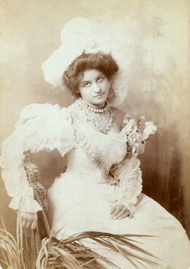 Belle Davis.jpg