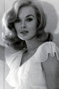 Leslie Parrish Head shot.jpg